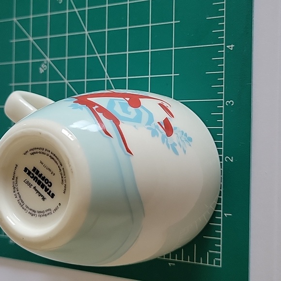 STARBUCKS COFFEE Holiday 2007. Penguin and  Snowman. Color red an light blue. - Picture 5 of 10